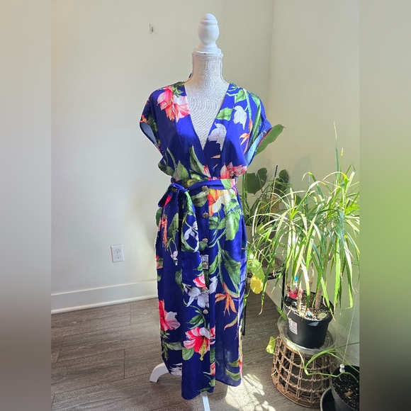 Zara floral dress - Picture 6 of 9